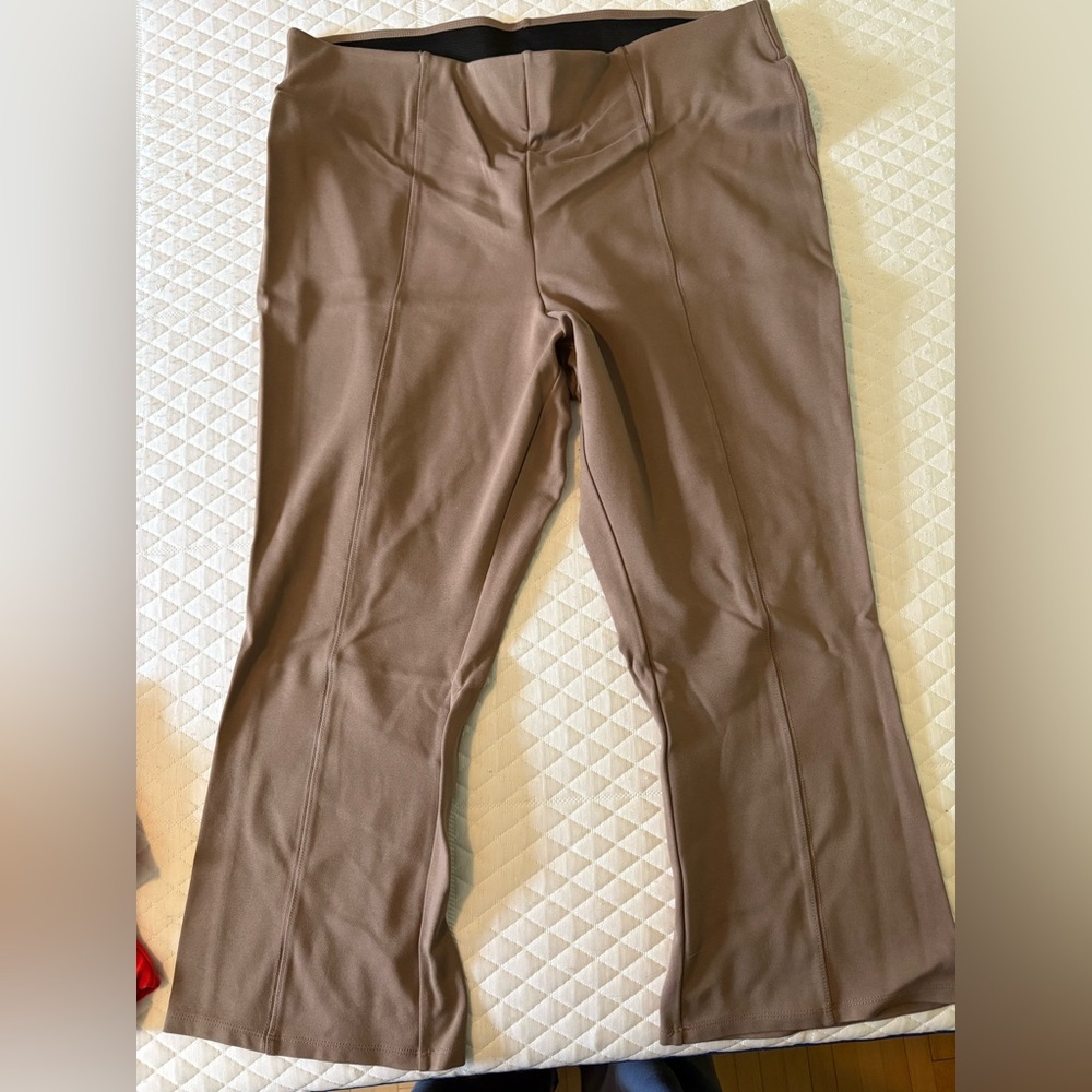 Women's Capri Length Pants- never worn, only washed